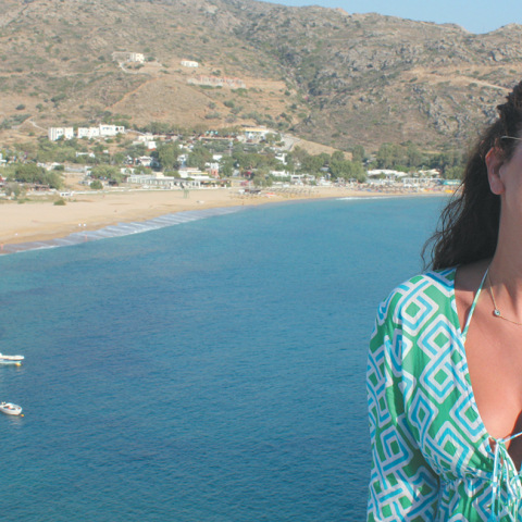 Η Ίος της Χριστίνας  Αλεξανιάν