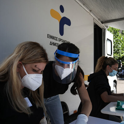 Κινητό κλιμάκιο του ΕΟΔΥ στην Κυψέλη - 1.600 έλεγχοι με rapid tests σε τρεις ημέρες