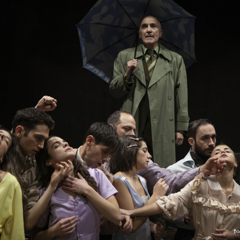 Δόξα κοινή, από την Οδό Φιλελλήνων