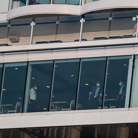 Το κρουαζιερόπλοιο στο λιμάνι του Πειραιά 