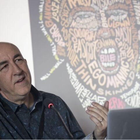 Ο εικονογράφος Τζον Μαυρουδής