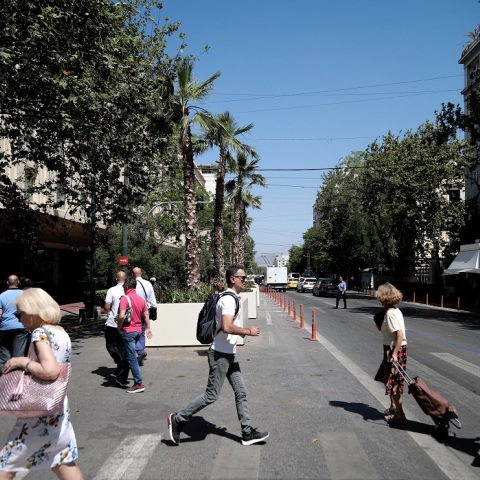 Πεζοί στην Πανεπιστημίου 