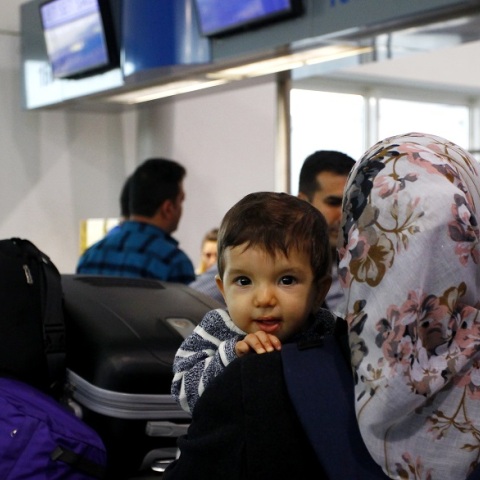 Πρόσφυγες - Αεροδρόμιο