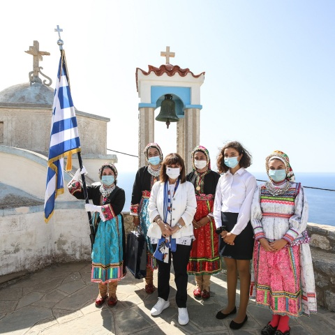 Η Πρόεδρος της Δημοκρατίας επισκέφθηκε την Κάρπαθο για τον εορτασμό της 76ης επετείου του Επαναστατικού Απελευθερωτικού Κινήματος 