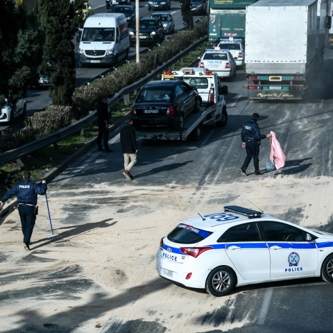 Τραγωδία στην άσφαλτο στη Ρόδο, αυτοκίνητο παρέσυρε πεζούς. Νεκρός 43χρονος, στο νοσοκομείο μεταφέρθηκαν τέσσερις τραυματίες