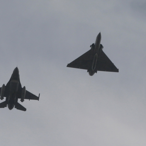 F-16 και Mirage 2000