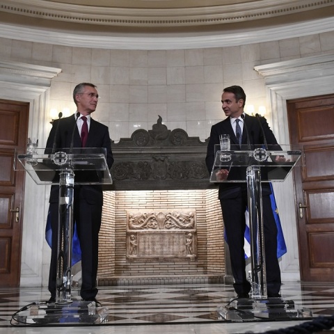 Ο Γενς Στόλτενμπεργκ και ο Κυριάκος Μητσοτάκης