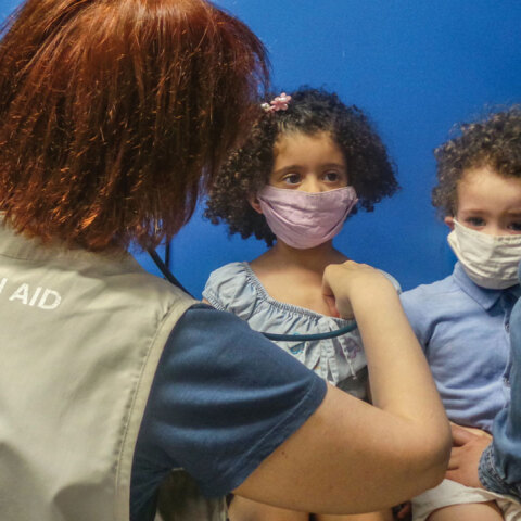 Γιατροί του κόσμου στην οδό Σαπφούς