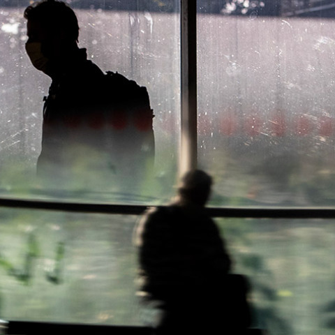 Να αντιμετωπίσουν την αυξανόμενη κόπωση των πολιτών της Ευρώπης, απέναντι στην πανδημία του κορωνοϊού, προτρέπει τις κυβερνήσεις ο ΠΟΥ