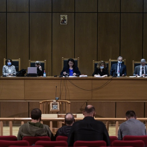 Στιγμιότυπο από τη δίκη της Χρυσής Αυγής