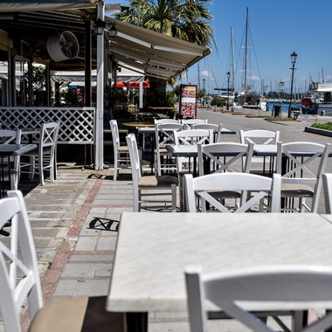 ΠΡΕΒΕΖΑ// ΠΡΟΕΤΟΙΜΑΣΙΑ ΚΑΤΑΣΤΗΜΑΤΩΝ ΕΣΤΙΑΣΗΣ ΣΤΗΝ ΠΑΡΑ