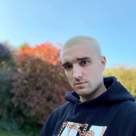 Ο τραγουδιστής των The Wanted, Τομ Πάρκερ