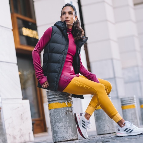 Η αθλήτρια Μάρα Ράπτη στην καμπάνια της adidas