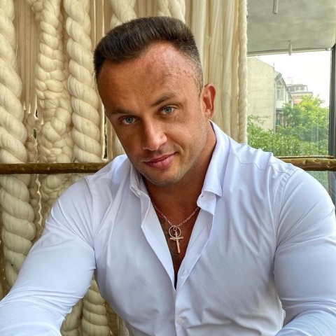 Ο Ουκρανός influencer, Dmitriy Stuzhuk