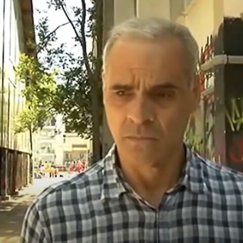 Ο δημοσιογράφος, Κώστας Μπατής