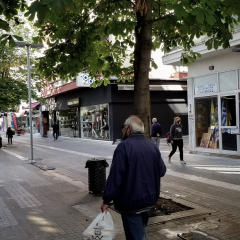 Άδειοι δρόμοι στην Κοζάνη