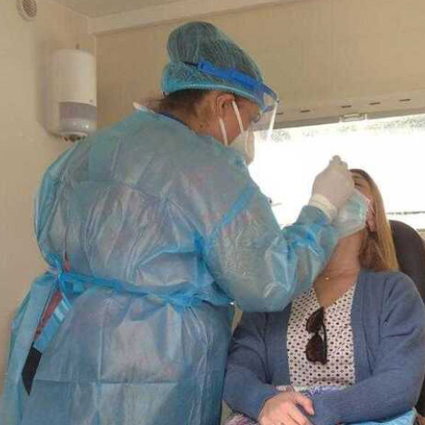 Δωρεάν rapid τεστ σε πολίτες, στην πλατεία Νέας Σμύρνης