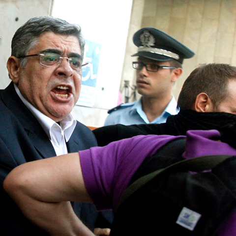 Νίκος Μιχαλολιάκος  - Στιγμιότυπο από την μεταγωγή των βουλευτών και των στελεχών της Χρυσής Αυγής στον Εισαγγελέα και κατόπιν στον ανακριτή,με την κατηγορία της σύστασης εγκληματικής οργάνωσης Σάββατο 28 Σεπτεμβρίου 2013