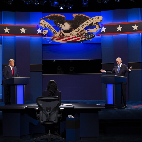 Στιγμιότυπο από το δεύτερο ντιμπέιτ Τραμπ-Μπάιντεν για τις προεδρικές εκλογές στις ΗΠΑ