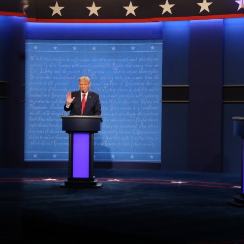 Ντόναλντ Τραμπ και Τζο Μπάιντεν στο δεύτερο debate πριν τις αμερικανικές εκλογές