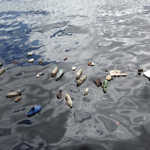 Θάλασσα - Πλαστικά