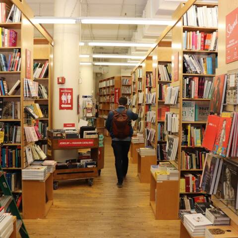 Το ιστορικό βιβλιοπωλείο Strand στη Νέα Υόρκη