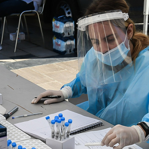 RAPID ΤΕΣΤ ΓΙΑ ΚΟΡΟΝΟΪΟ ΣΕ ΤΡΕΙΣ ΠΛΑΤΕΙΕΣ ΣΤΗΝ ΠΑΤΡΑ 