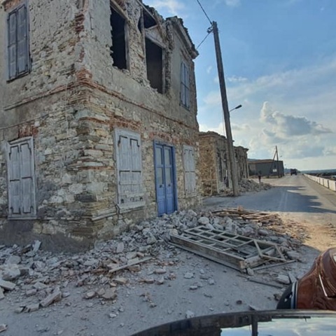 Καταστροφές από τον σεισμό στην Σάμο