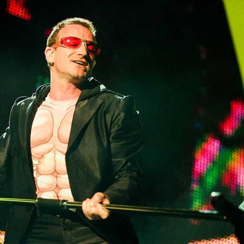 Στιγμιότυπο από τη συναυλία των U2 στη Θεσσαλονίκη το 1997