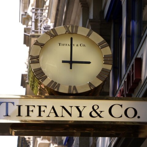 Η LVMH εξαγόρασε την Tiffany & Co