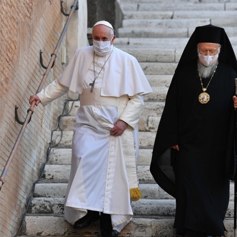 Ο πάπας Φραγκίσκος και ο Οικουμενικός Πατριάρχης Βαρθολομαίος 