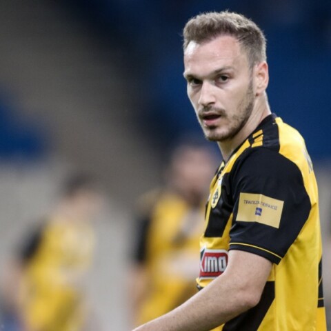 Ο Μιχάλης Μπακάκης