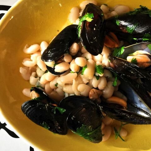 Μύδια με φασόλια