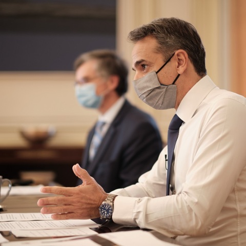 Ανακοινώσεις από τον Κυριάκο Μητσοτάκη και τον Σωτήρη Τσιόδρα