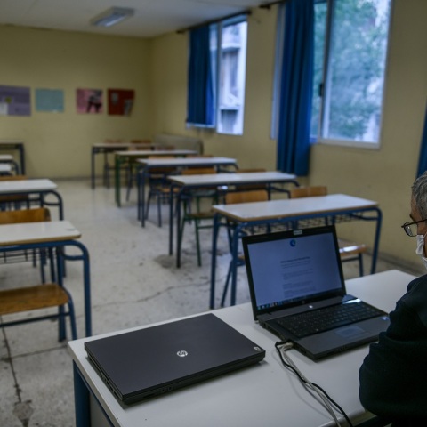 Τηλεκπαίδευση στα Γυμνάσια και τα Λύκεια