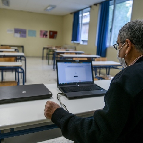 Τηλεκπαίδευση στα Γυμνάσια και τα Λύκεια