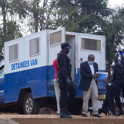 O Paul Rusesabagina απήχθη και κρατείται στη Ρουάντα. Η Anaïse Kanimba, κόρη του διάσημου ανθρωπιστή μας ξεναγεί στο παρασκήνιο της σκοτεινής υπόθεσης