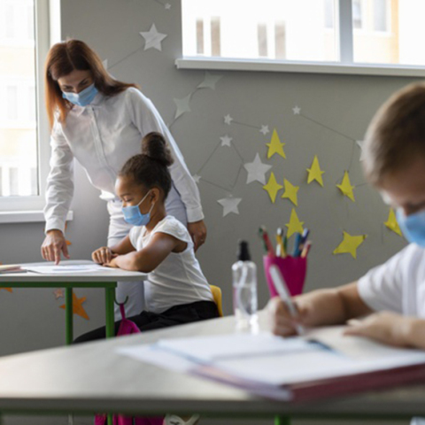 ACS: Δωρεάν διανομή μασκών σε κοινωφελείς οργανισμούς και σχολεία