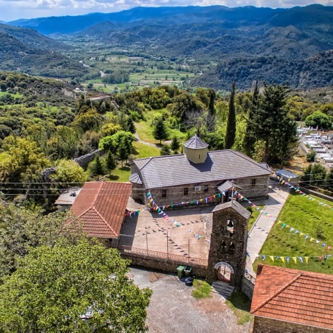 Η εκκλησία του Αγίου Θωμά στον Εμπεσό