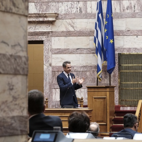 O πρωθυπουργός Κυριάκος Μητσοτάκης κατά την ομιλία του στη Βουλή