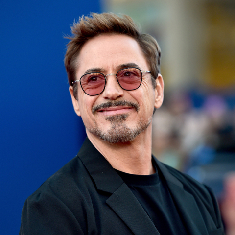 robert-downey-jr-nees-tainies.jpg