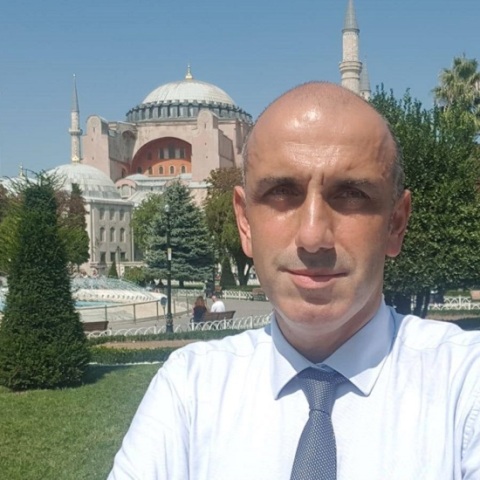 Μανώλης Κωστίδης