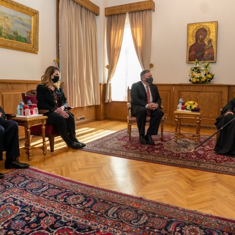 Στιγμιότυπο από τη συνάντηση του Μάικ Πομπέο με τον Πατριάρχη Βαρθολομαίο