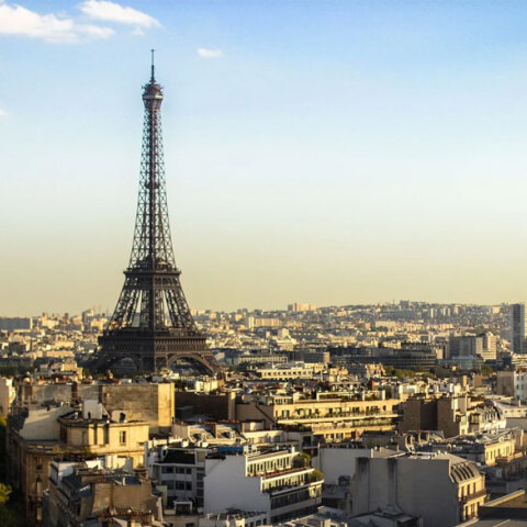Ο Πύργος του Άιφελ στο Παρίσι - Η γαλλική πρωτεύουσα στην κορυφή της λίστας του Economist με τις πιο ακριβές πόλεις του κόσμου