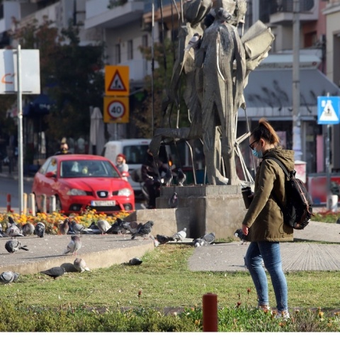 Στιγμιότυπο από τους δρόμους της Θεσσαλονίκης 