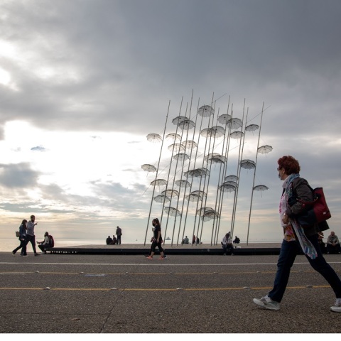Πολίτες με μάσκα στην Θεσσαλονίκη