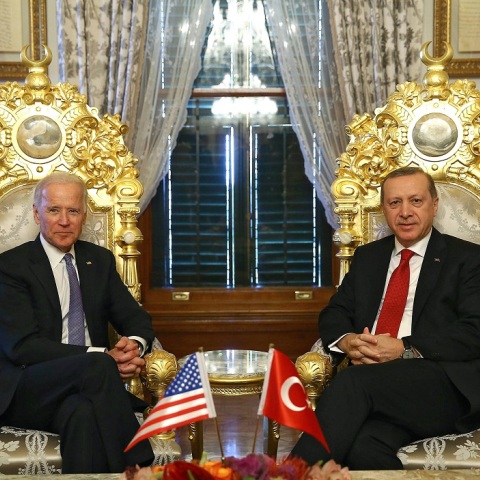 Ο Τζο Μπάιντεν με τον Ρετζέπ Ταγίπ Ερντογάν 