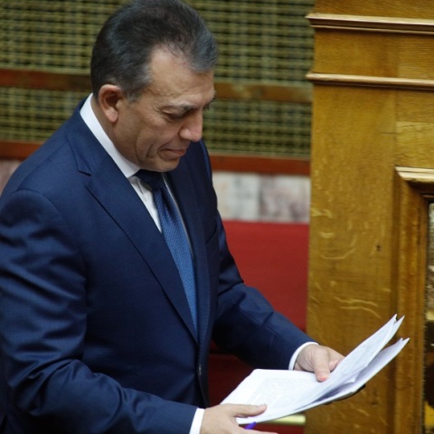 Γιάννης Βρούτσης 