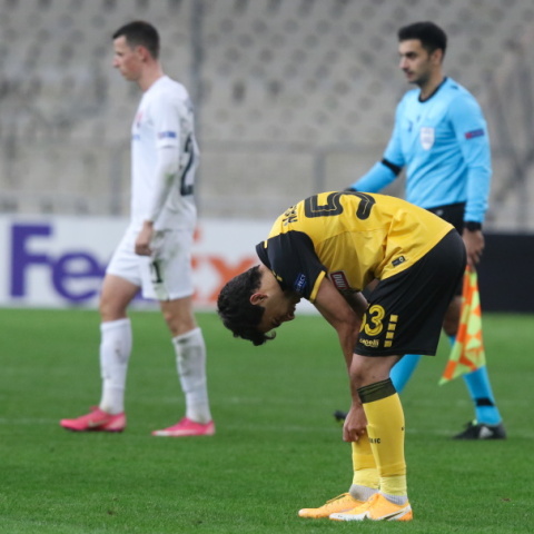 Ήττες για ΑΕΚ και ΠΑΟΚ από Ζόρια και Αιντχόφεν αντίστοιχα