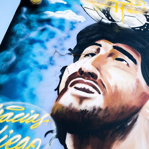 Το γκράφιτι στην Ηλιούπολη με θέμα τον Μαραντόνα